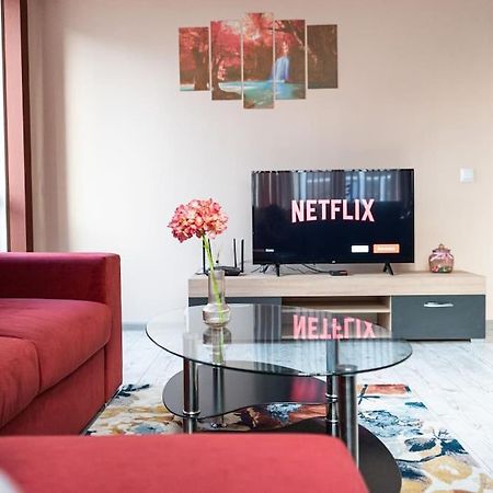 Modern & Bright 1Bd Apartment Near Main Square Plovdiv Exterior foto